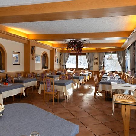 Albergo Venezia Passo Rolle Luaran gambar