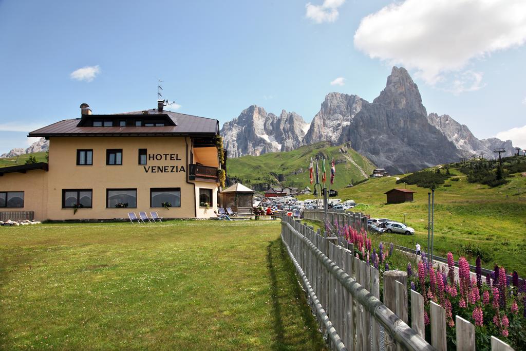 Albergo Venezia Passo Rolle Luaran gambar