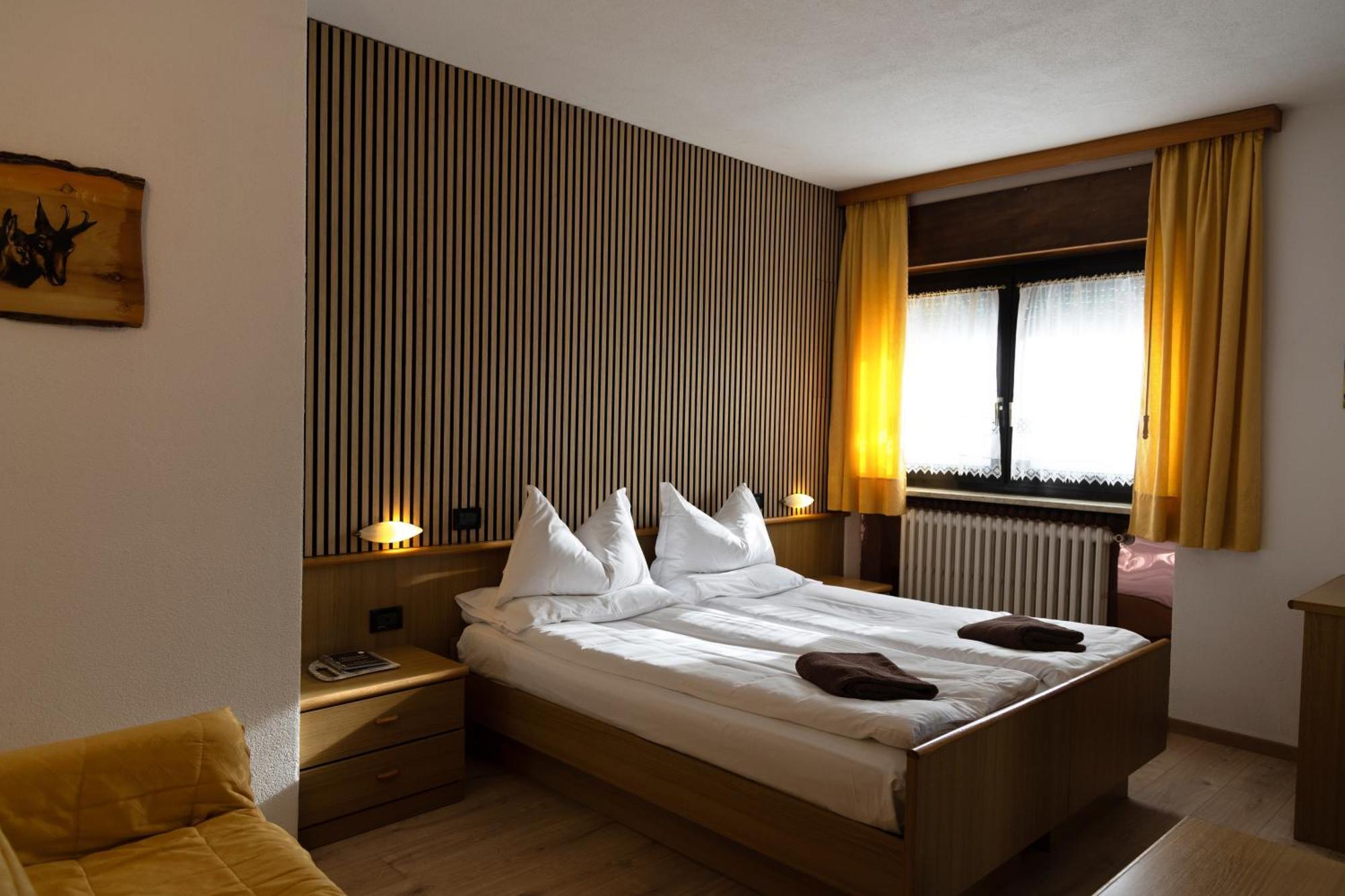 Albergo Venezia Passo Rolle Luaran gambar