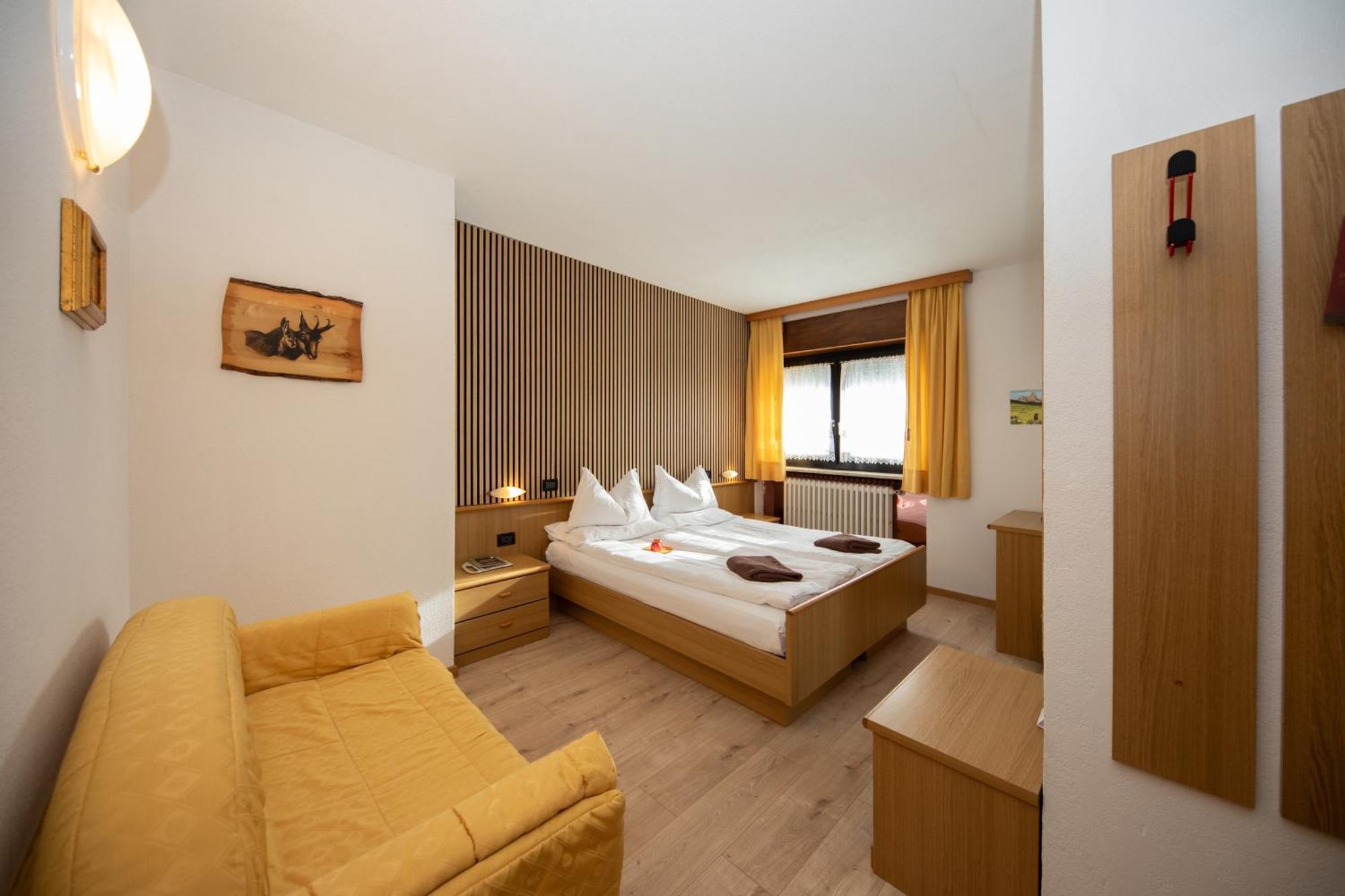 Albergo Venezia Passo Rolle Luaran gambar